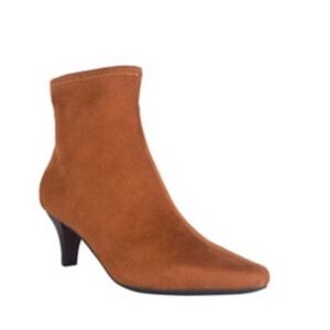 Impo Naja pointed toe suede boots size 7
